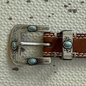 💘 SUNDANCE - ITALIAN LEATHER TURQUOISE STUDDED WESTERN BELT